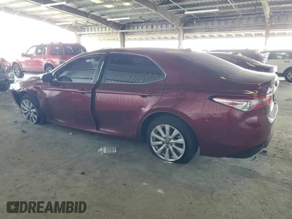 2019 Toyota Camry SE z VIN 4T1B11HK0KU761393, wystawiony jako Copart lot #82179845 z przebiegiem 31 016 mil mil oraz Szkoda całkowita • Salvage title. Historia ofert i sprzedaży dostępna na DreamBid. Obrazek 2.