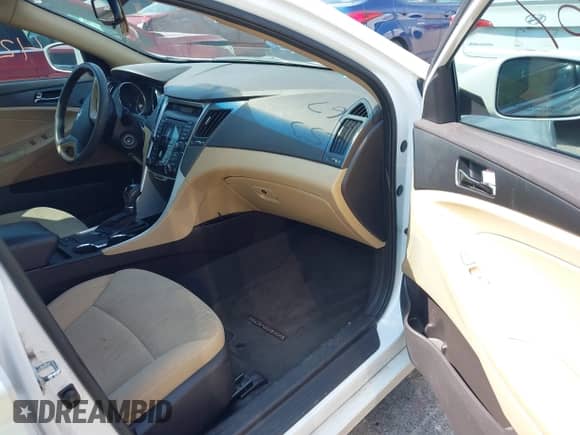 2013 Hyundai Sonata GLS with VIN 5NPEB4AC6DH770731, listed as a IAAI auction lot 42531967 with 139,300 mi miles and . Bid and sale history available at DreamBid. Image 5.