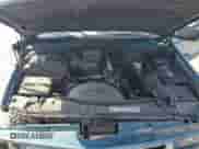 1997 GMC Sierra 1500 z VIN 1GTEC19R9VE510927, wystawiony jako Copart lot #50908545 z przebiegiem 213 770 mil mil oraz Czysty tytuł • Clean title. Historia ofert i sprzedaży dostępna na DreamBid. Obrazek 12.