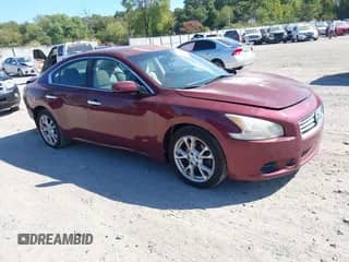 2013 Nissan Maxima S z VIN 1N4AA5AP1DC848263, wystawiony jako IAAI lot #43371510 z przebiegiem 120 237 mil mil oraz . Historia ofert i sprzedaży dostępna na DreamBid. Obrazek 1.