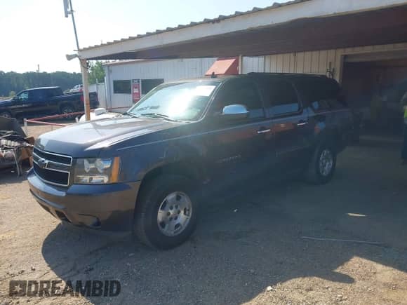 2010 Chevrolet Suburban LS с VIN 1GNUCHE05AR204166, выставлен на аукционе IAAI как лот 42615057 с пробегом 256 712 миль миль и . История ставок и продаж доступна на DreamBid. Изображение 2.