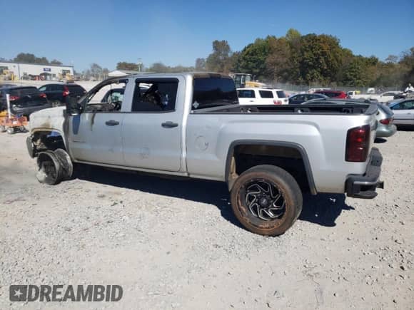 2015 GMC Sierra 1500 с VIN 1GT11XE83FF620095, выставлен на аукционе Copart как лот 77142554 с пробегом Не указан миль и На запчасти • Non repairable. История ставок и продаж доступна на DreamBid. Изображение 2.