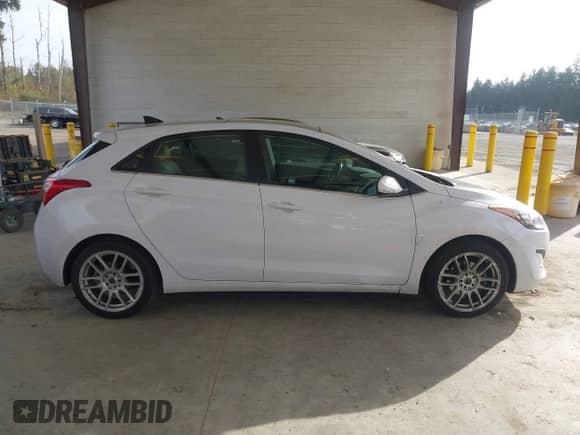 2013 Hyundai Elantra с VIN KMHD35LE1DU126522, выставлен на аукционе IAAI как лот 43418024 с пробегом 177 766 миль миль и . История ставок и продаж доступна на DreamBid. Изображение 13.