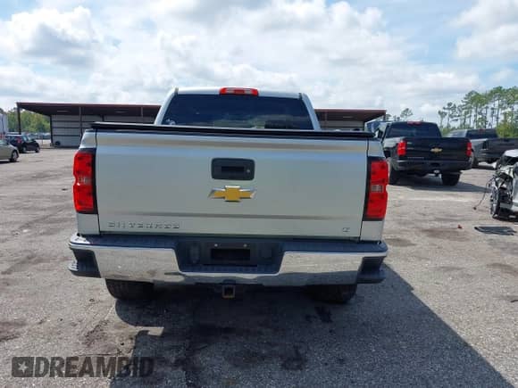 2015 Chevrolet Silverado 1500 LT z VIN 3GCPCREC2FG190191, wystawiony jako IAAI lot #43186118 z przebiegiem 96 033 mil mil oraz . Historia ofert i sprzedaży dostępna na DreamBid. Obrazek 15.