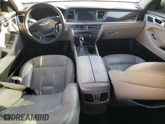 2015 Hyundai Genesis 3.8L z VIN KMHGN4JE8FU101446, wystawiony jako Copart lot #66958914 z przebiegiem 67 206 mil mil oraz Szkoda całkowita • Salvage title. Historia ofert i sprzedaży dostępna na DreamBid. Obrazek 8.