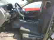 2019 Nissan Sentra SV z VIN 3N1AB7AP8KY371986, wystawiony jako Copart lot #82141025 z przebiegiem 106 750 mil mil oraz Szkoda całkowita • Salvage title. Historia ofert i sprzedaży dostępna na DreamBid. Obrazek 7.