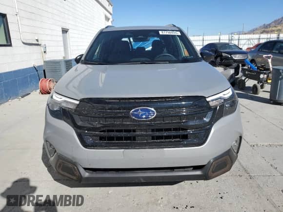 2025 Subaru Forester Special Sports z VIN JF2SLDHC9SH555590, wystawiony jako Copart lot #81790935 z przebiegiem 6 761 mil mil oraz Szkoda całkowita • Salvage title. Historia ofert i sprzedaży dostępna na DreamBid. Obrazek 5.