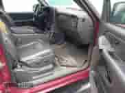 2004 GMC Sierra 1500 SLE z VIN 2GTEK13TX41417048, wystawiony jako IAAI lot #42403447 z przebiegiem 222 760 mil mil oraz . Historia ofert i sprzedaży dostępna na DreamBid. Obrazek 5.