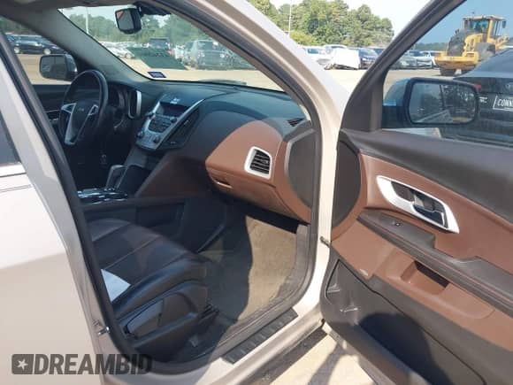 2011 Chevrolet Equinox 2LT with VIN 2CNALPECXB6367274, listed as a IAAI auction lot 43242044 with 144,897 mi miles and . Bid and sale history available at DreamBid. Image 5.