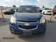 2010 Chevrolet Equinox LS z VIN 2CNALBEWXA6215488, wystawiony jako Copart lot #70020045 z przebiegiem 127 315 mil mil oraz Szkoda całkowita • Salvage title. Historia ofert i sprzedaży dostępna na DreamBid. Obrazek 5.