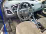 2012 Dodge Avenger SE z VIN 1C3CDZAG5CN314837, wystawiony jako Copart lot #65788225 z przebiegiem 136 380 mil mil oraz Szkoda całkowita • Salvage title. Historia ofert i sprzedaży dostępna na DreamBid. Obrazek 8.