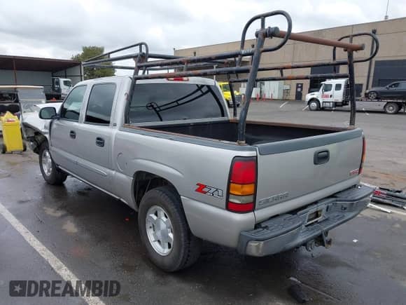 2004 GMC Sierra 1500 SLE with VIN 2GTEK13T441361334, listed as a IAAI auction lot 41928480 with 275,082 mi miles and . Bid and sale history available at DreamBid. Image 3.