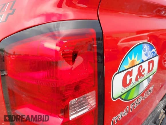 2018 Chevrolet Silverado 2500HD Work Truck z VIN 1GC0KUEG0JZ123978, wystawiony jako IAAI lot #42566894 z przebiegiem 95 533 mil mil oraz . Historia ofert i sprzedaży dostępna na DreamBid. Obrazek 15.