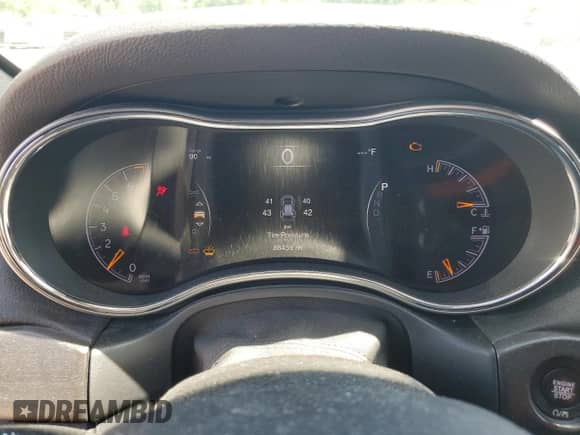 2017 Jeep Grand Cherokee 75th Anniversary with VIN 1C4RJFAG7HC760696, listed as a Copart auction lot 57557915 with 88,459 mi miles and Salvage title. Bid and sale history available at DreamBid. Image 9.