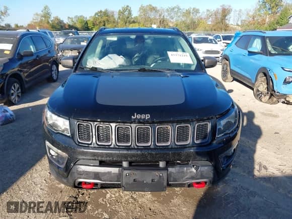 2018 Jeep Compass Trailhawk z VIN 3C4NJDDB4JT231283, wystawiony jako IAAI lot #43371219 z przebiegiem 134 712 mil mil oraz . Historia ofert i sprzedaży dostępna na DreamBid. Obrazek 12.