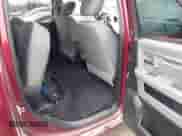 2019 Ram 1500 SLT z VIN 1C6RR7TT5KS510757, wystawiony jako IAAI lot #41967155 z przebiegiem 77 194 mil mil oraz . Historia ofert i sprzedaży dostępna na DreamBid. Obrazek 8.