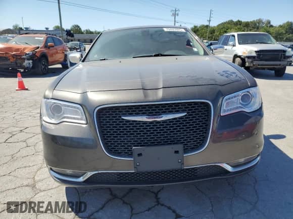 2019 Chrysler 300 Limited с VIN 2C3CCAEGXKH594731, выставлен на аукционе Copart как лот 70405925 с пробегом 124 504 миль миль и Списание • Salvage title. История ставок и продаж доступна на DreamBid. Изображение 5.