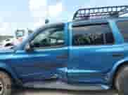 2003 Dodge Durango SLT z VIN 1D4HS48N53F629861, wystawiony jako IAAI lot #42913005 z przebiegiem 165 514 mil mil oraz . Historia ofert i sprzedaży dostępna na DreamBid. Obrazek 6.