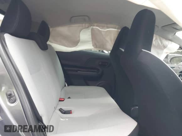 2015 Toyota Prius One z VIN JTDKDTB31F1580917, wystawiony jako IAAI lot #43198076 z przebiegiem 138 011 mil mil oraz . Historia ofert i sprzedaży dostępna na DreamBid. Obrazek 8.