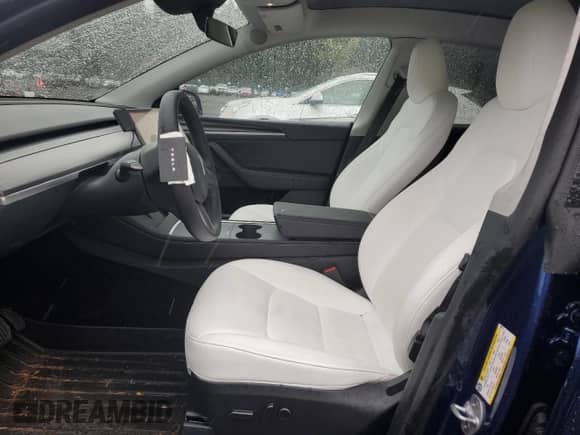 2024 Tesla Model Y Long Range with VIN 7SAYGDEE4RF986774, listed as a Copart auction lot 89833295 with 3,503 mi miles and Salvage title. Bid and sale history available at DreamBid. Image 7.