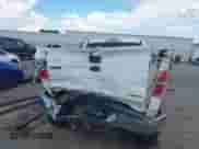 2011 Ford F-150 XL z VIN 1FTFX1EF3BFC14568, wystawiony jako IAAI lot #42601783 z przebiegiem 355 230 mil mil oraz . Historia ofert i sprzedaży dostępna na DreamBid. Obrazek 17.