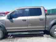 2018 Ford F-150 XL z VIN 1FTEW1EB3JFC30571, wystawiony jako IAAI lot #41728701 z przebiegiem 118 381 mil mil oraz . Historia ofert i sprzedaży dostępna na DreamBid. Obrazek 6.