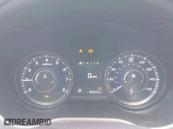 2017 Hyundai Azera Limited with VIN KMHFH4JG0HA581720, listed as a IAAI auction lot 42456573 with 137,317 mi miles and . Bid and sale history available at DreamBid. Image 7.