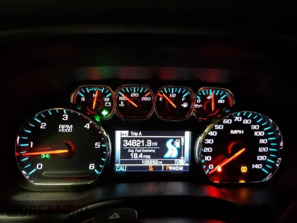 2015 Chevrolet Silverado 1500 LT z VIN 1GCRCREH0FZ190839, wystawiony jako Copart lot #50084025 z przebiegiem 105 252 mil mil oraz Czysty tytuł • Clean title. Historia ofert i sprzedaży dostępna na DreamBid. Obrazek 9.
