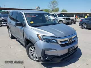 2019 Honda Pilot LX с VIN 5FNYF5H17KB043556, выставлен на аукционе IAAI как лот 41995882 с пробегом 113 203 миль миль и . История ставок и продаж доступна на DreamBid. Изображение 1.