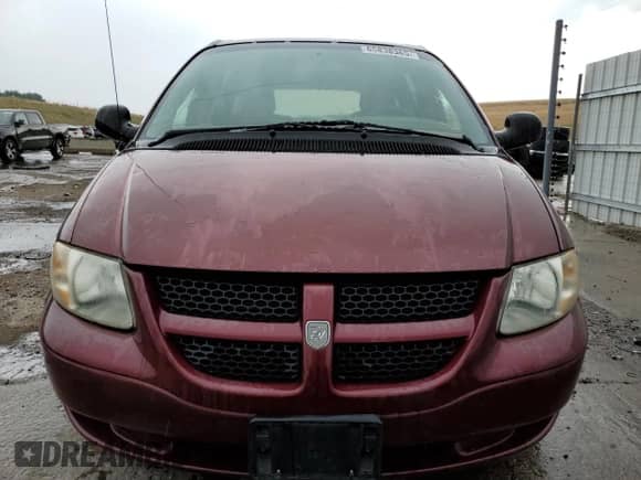 2002 Dodge Caravan Sport with VIN 2B4GP443X2R768659, listed as a Copart auction lot 65838365 with 76,735 mi miles and Clean title. Bid and sale history available at DreamBid. Image 5.