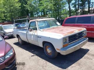 1987 Dodge Trucks with VIN 1B7HD14TXHS389456, listed as a IAAI auction lot 42523478 with 74,306 mi miles and . Bid and sale history available at DreamBid. Image 1.