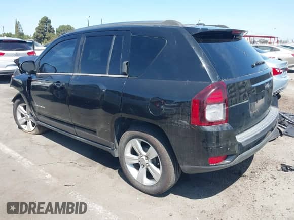 2014 Jeep Compass Sport с VIN 1C4NJCBB6ED531657, выставлен на аукционе IAAI как лот 43039659 с пробегом 177 242 миль миль и . История ставок и продаж доступна на DreamBid. Изображение 3.