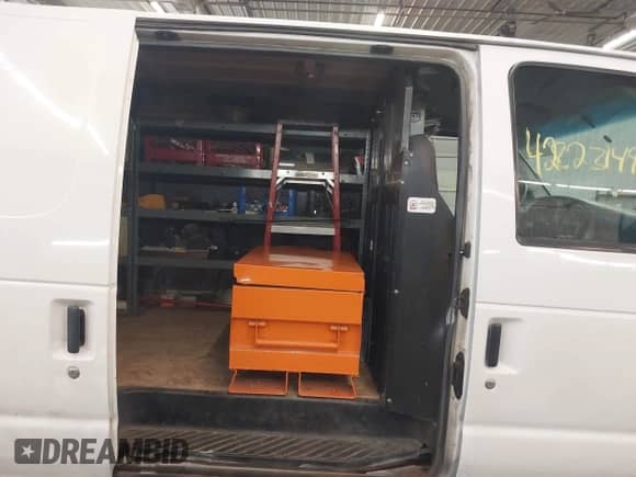 2004 Ford Econoline Cargo с VIN 1FTSE34L64HB43798, выставлен на аукционе IAAI как лот 42823149 с пробегом 196 519 миль миль и . История ставок и продаж доступна на DreamBid. Изображение 8.