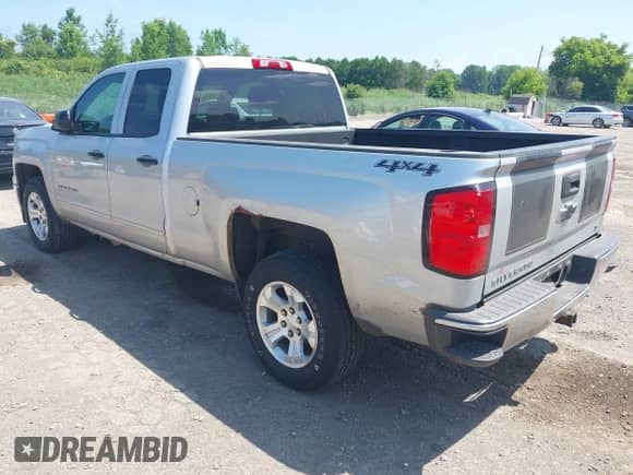 2015 Chevrolet Silverado 1500 LT с VIN 1GCVKRECXFZ195696, выставлен на аукционе IAAI как лот 42579316 с пробегом 117 913 миль миль и . История ставок и продаж доступна на DreamBid. Изображение 3.