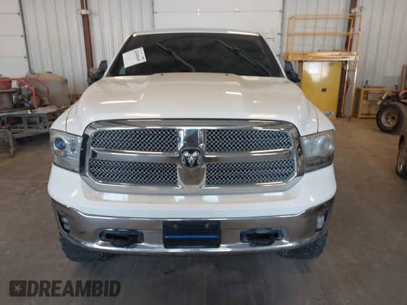 2015 Ram 1500 Laramie Limited z VIN 1C6RR7WM6FS678840, wystawiony jako IAAI lot #42040449 z przebiegiem Nie podano mil oraz . Historia ofert i sprzedaży dostępna na DreamBid. Obrazek 12.