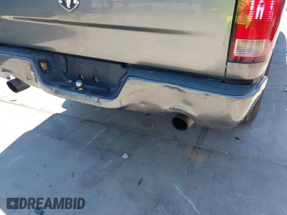 2012 Ram 1500 Express z VIN 1C6RD6KT7CS301774, wystawiony jako IAAI lot #43154114 z przebiegiem 167 717 mil mil oraz . Historia ofert i sprzedaży dostępna na DreamBid. Obrazek 17.