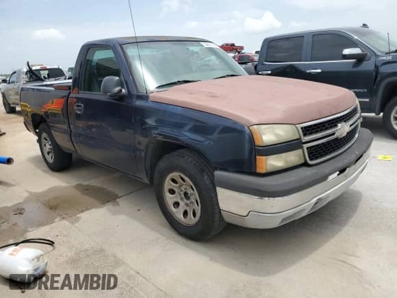 2007 Chevrolet Silverado 1500 Work Truck with VIN 1GCEC14X97Z176075, listed as a Copart auction lot 59657725 with 246,700 mi miles and Salvage title. Bid and sale history available at DreamBid. Image 4.
