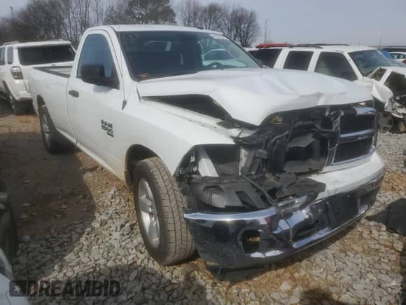 2022 Ram 1500 Tradesman z VIN 3C6JR6DG4NG429351, wystawiony jako Copart lot #42331075 z przebiegiem 58 137 mil mil oraz Szkoda całkowita • Salvage title. Historia ofert i sprzedaży dostępna na DreamBid. Obrazek 4.