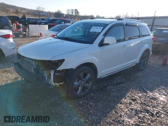 2015 Dodge Journey Crossroad with VIN 3C4PDCGG5FT639266, listed as a IAAI auction lot 41108296 with 126,376 mi miles and . Bid and sale history available at DreamBid. Image 2.