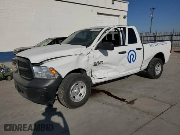 2022 Ram 1500 Tradesman z VIN 1C6RR7FG5NS139568, wystawiony jako Copart lot #67300385 z przebiegiem 94 473 mil mil oraz Szkoda całkowita • Salvage title. Historia ofert i sprzedaży dostępna na DreamBid. Obrazek 1.