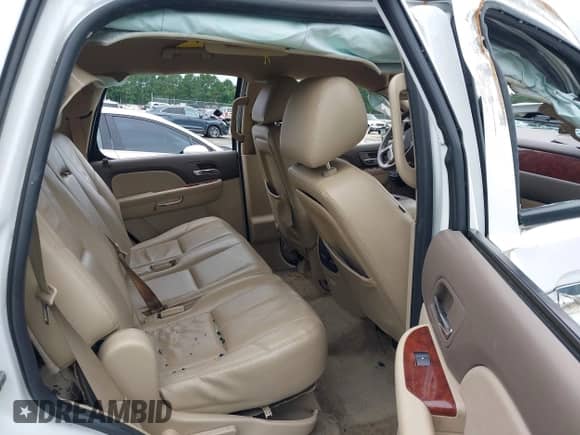 2011 Chevrolet Tahoe LT с VIN 1GNSKBE02BR287824, выставлен на аукционе IAAI как лот 42918967 с пробегом 205 731 миль миль и . История ставок и продаж доступна на DreamBid. Изображение 8.