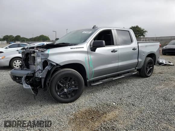 2024 Chevrolet Silverado 1500 Custom with VIN 3GCPABEK2RG394255, listed as a Copart auction lot 82154585 with 8,465 mi miles and Salvage title. Bid and sale history available at DreamBid. Image 1.