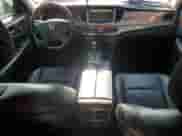 2015 Hyundai Equus Signature с VIN KMHGH4JH5FU091847, выставлен на аукционе Copart как лот 65371275 с пробегом 156 266 миль миль и На запчасти • Non repairable. История ставок и продаж доступна на DreamBid. Изображение 8.