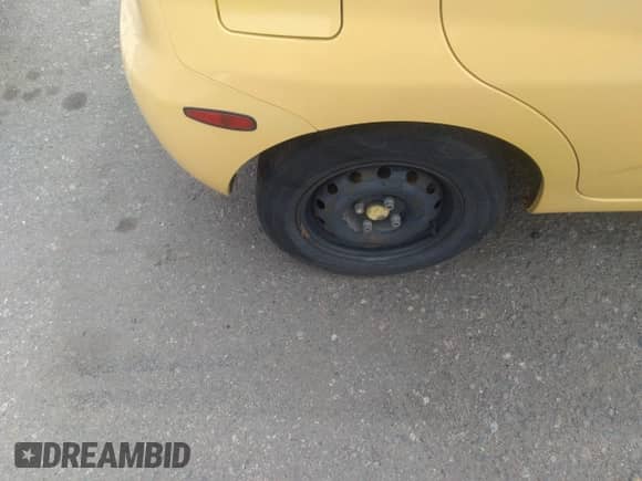 2007 Chevrolet Aveo SVM z VIN KL1TD66647B796080, wystawiony jako IAAI lot #32829884 z przebiegiem 111 137 mil mil oraz . Historia ofert i sprzedaży dostępna na DreamBid. Obrazek 16.