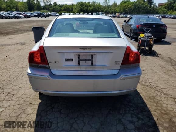 2006 Volvo S60 2.5L Turbo с VIN YV1RH592462552724, выставлен на аукционе Copart как лот 69133415 с пробегом 120 258 миль миль и Списание • Salvage title. История ставок и продаж доступна на DreamBid. Изображение 6.