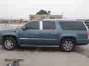 2008 Cadillac Escalade ESV с VIN 1GYFC66888R214804, выставлен на аукционе IAAI как лот 41560762 с пробегом 105 446 миль миль и . История ставок и продаж доступна на DreamBid. Изображение 14.