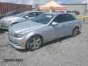 2011 Mercedes-Benz C 350 Sport с VIN WDDGF5GBXBR136948, выставлен на аукционе Copart как лот 68033115 с пробегом 116 718 миль миль и Списание • Salvage title. История ставок и продаж доступна на DreamBid. Изображение 1.
