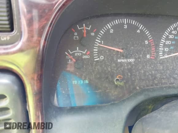 2000 Dodge 1500 with VIN 1B7HF13Z7YJ147052, listed as a IAAI auction lot 42196659 with 191,316 mi miles and . Bid and sale history available at DreamBid. Image 7.