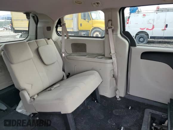2011 Dodge Grand Caravan Mainstreet with VIN 2D4RN3DGXBR709175, listed as a Copart auction lot 81670445 with 186,530 mi miles and Clean title. Bid and sale history available at DreamBid. Image 11.