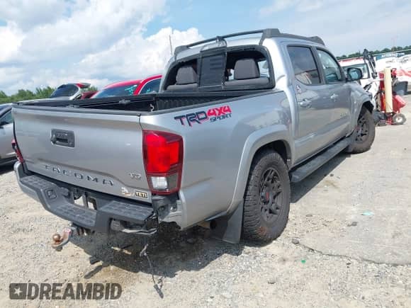 2019 Toyota Tacoma TRD Off Road с VIN 3TMCZ5AN0KM213069, выставлен на аукционе IAAI как лот 42864612 с пробегом 121 234 миль миль и . История ставок и продаж доступна на DreamBid. Изображение 4.